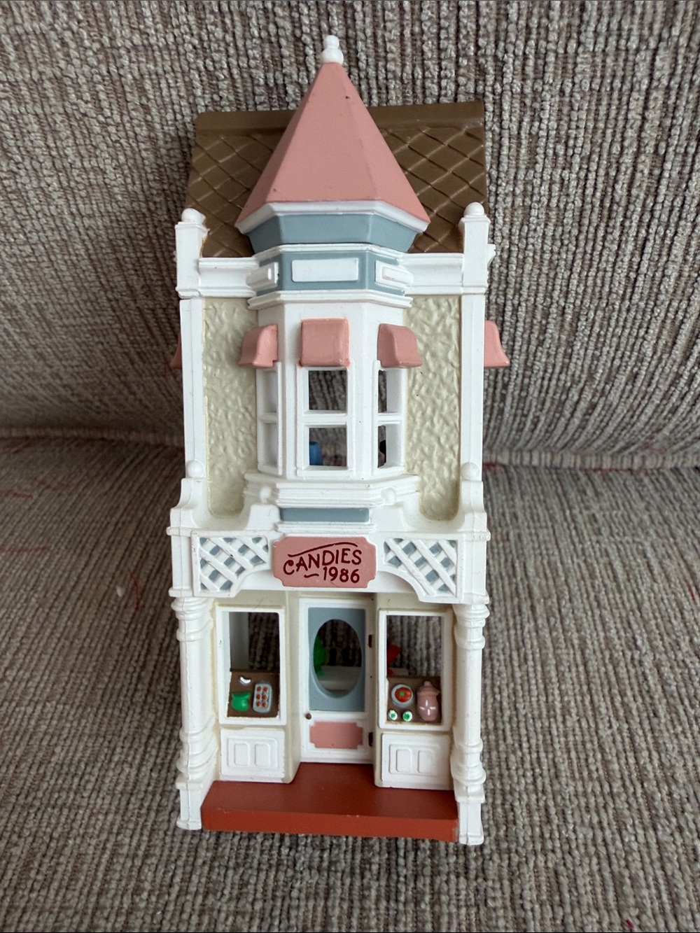 Hallmark 1986 Nostalgic Houses Candy Shop Ornament